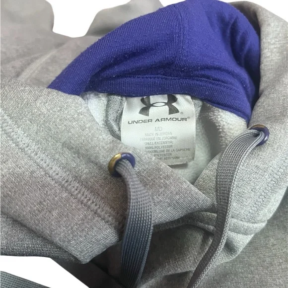 Under Armour gray pullover hoodie with bold blue front logo 💙 - Picture 3 of 3